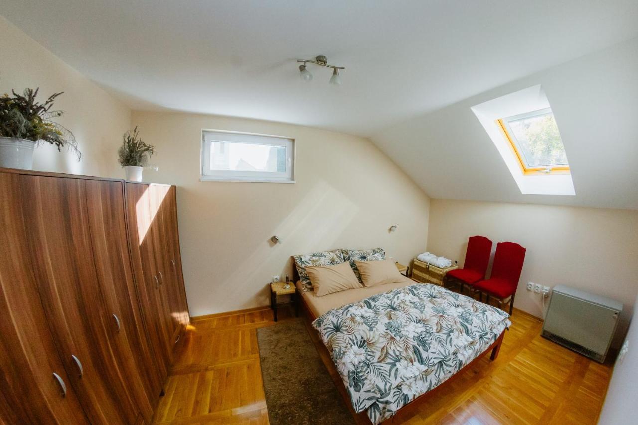 Apartman Zamak Sombor Luaran gambar